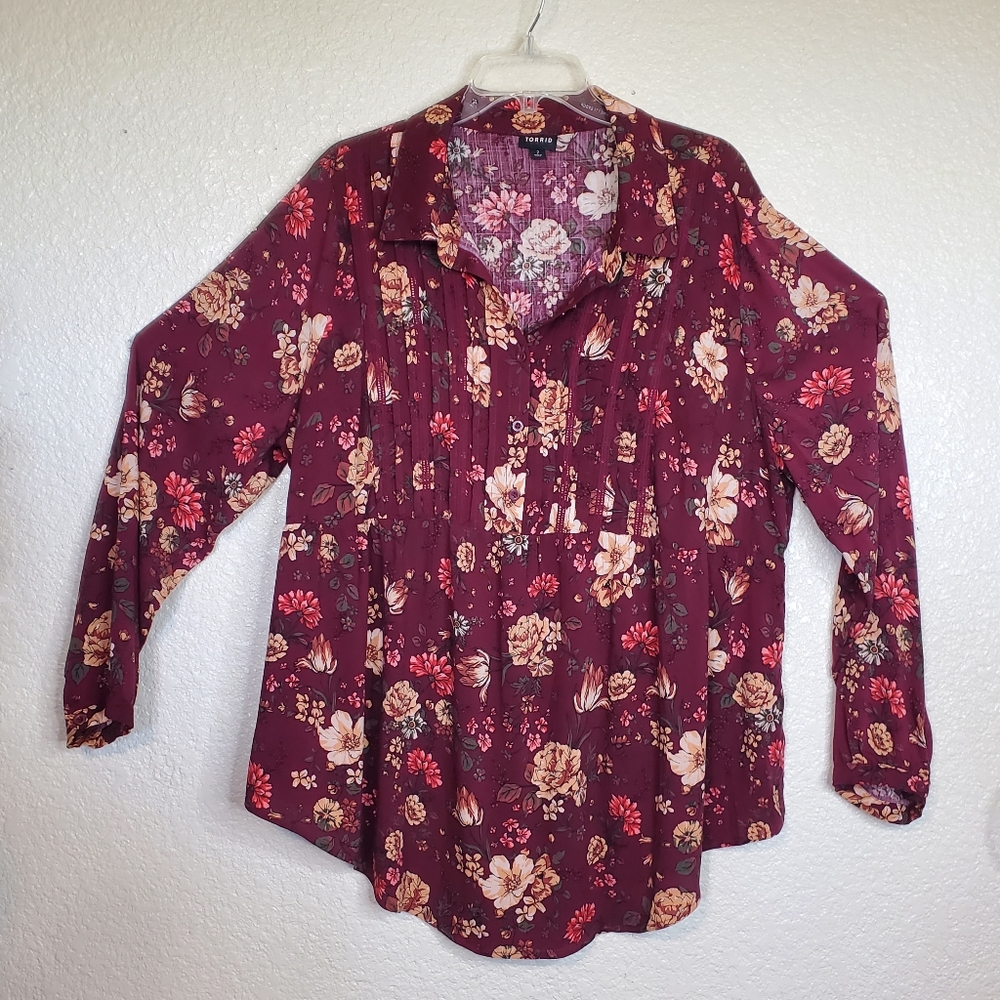 Women's Torrid Plus Sz 2 50" Bust Babydoll Tunic Placket Pintuck Elastic Inside